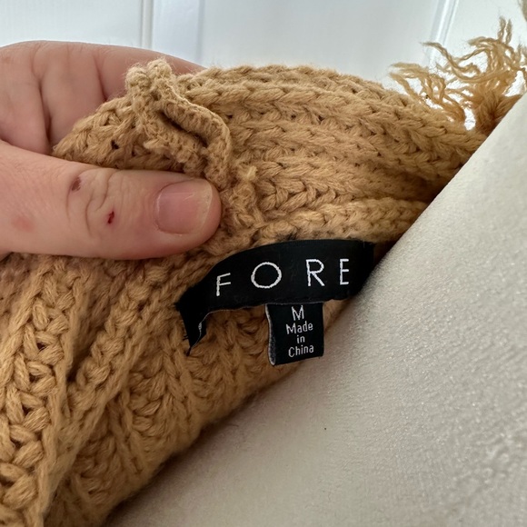 Knit cropped top sweater. Fore size medium. Color tan - Picture 5 of 8